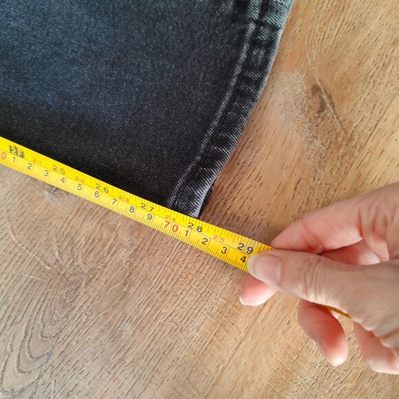 Re/Done Originals 70s Straight Jeans Womens 25‎ Washed Noir Knee Rip Black - Picture 16 of 16